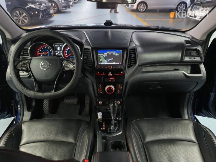 KG Mobility (Ssangyong) Tivoli Air Gasoline 2WD IX 10