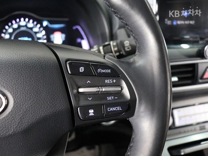 Hyundai Kona Electric Modern 8