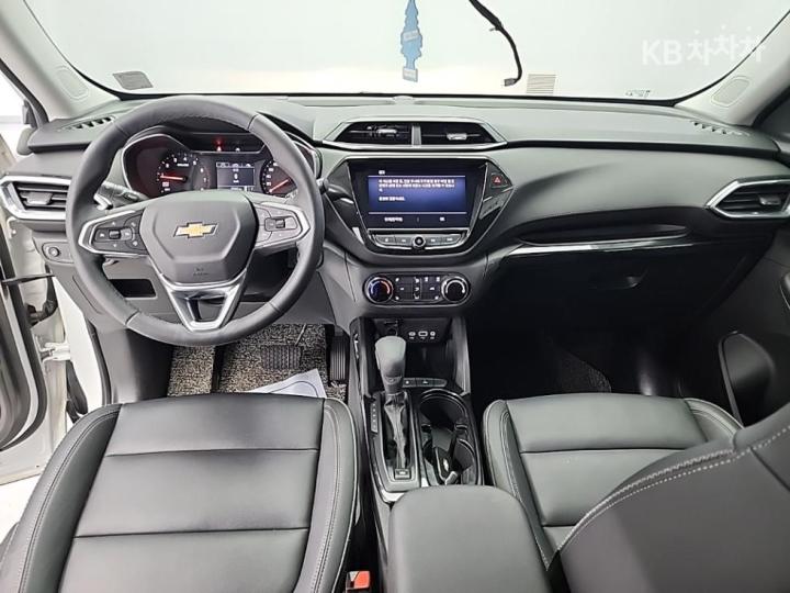 Chevrolet Trailblazer 1.2 Gasoline 2WD LT 8