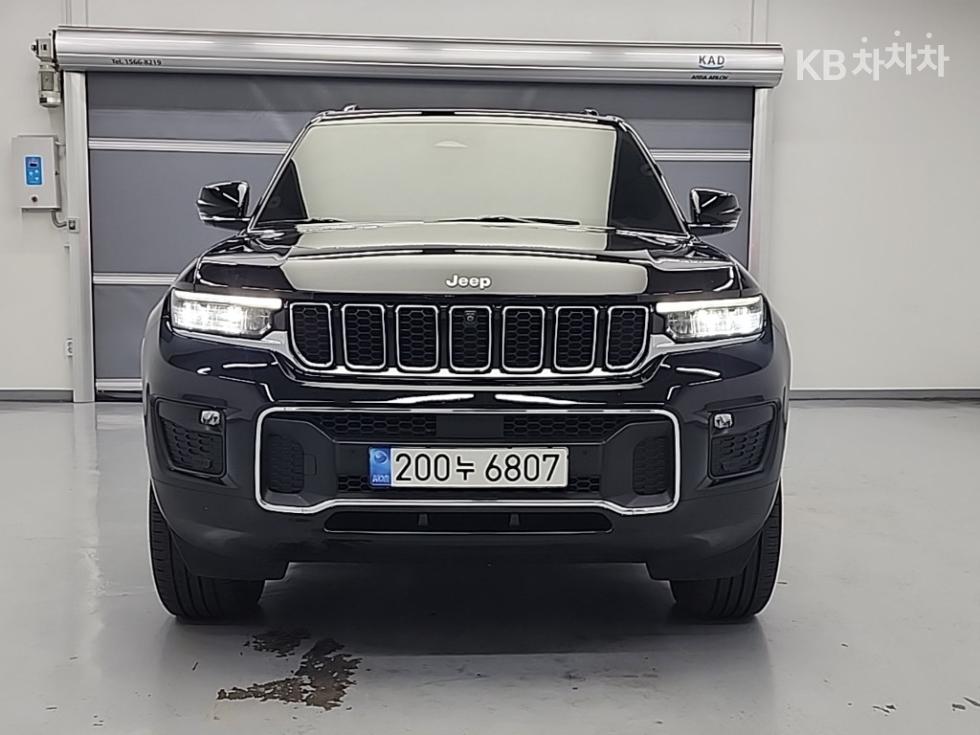 2022 Jeep (WL) photo