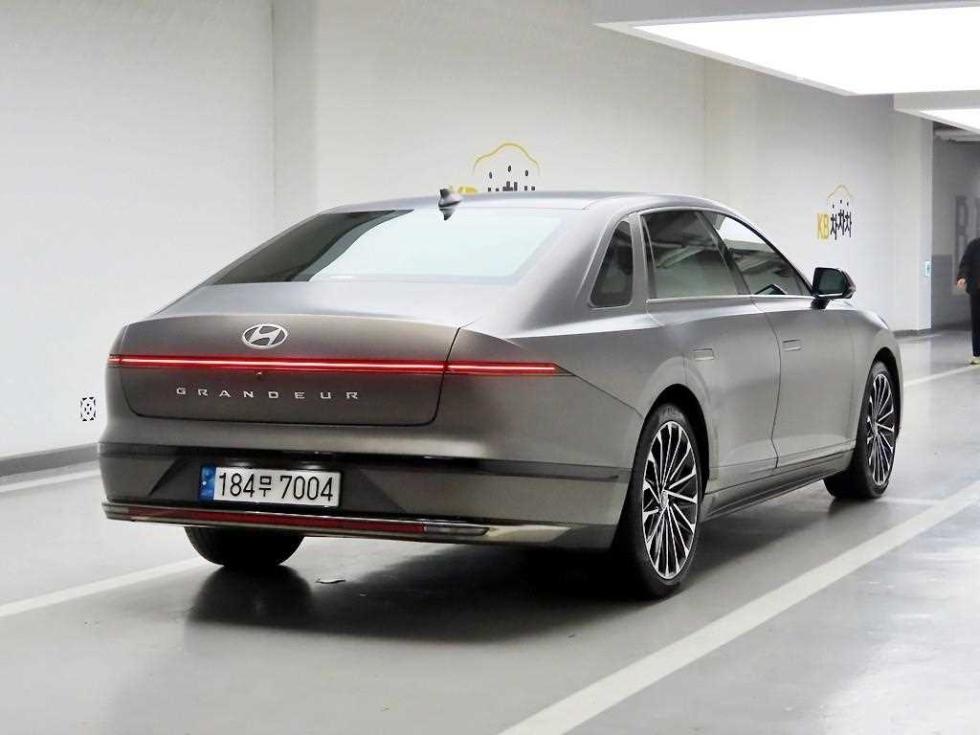 2023 Hyundai Used Car photo