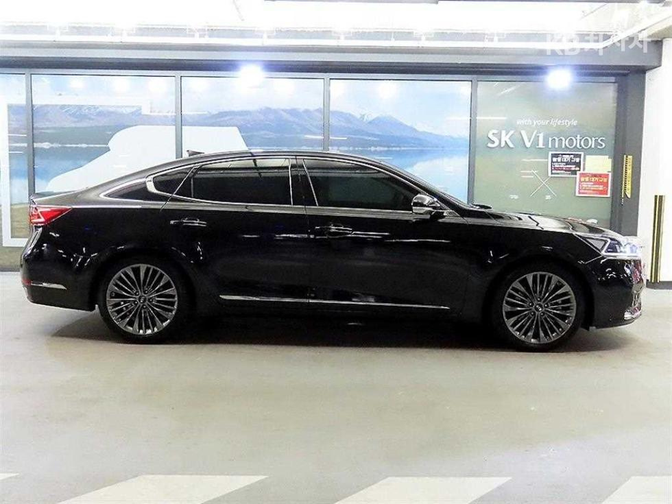 2017 - kia k7
