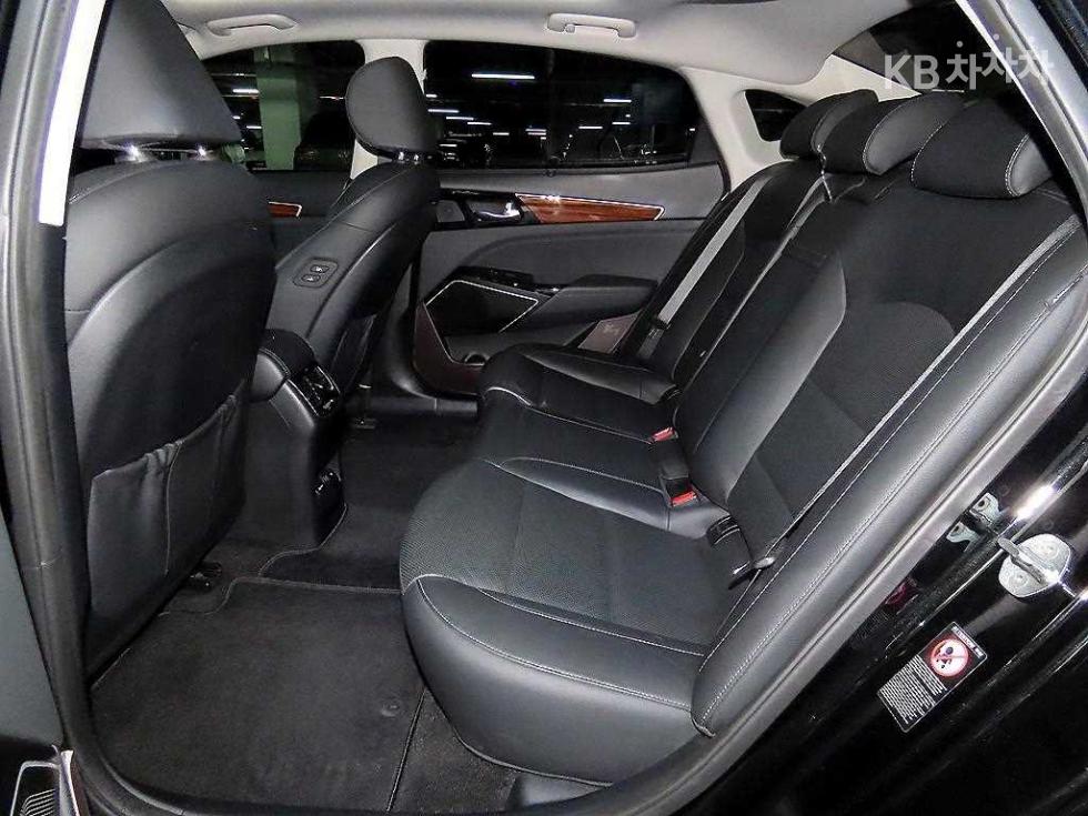 2017 - kia k7