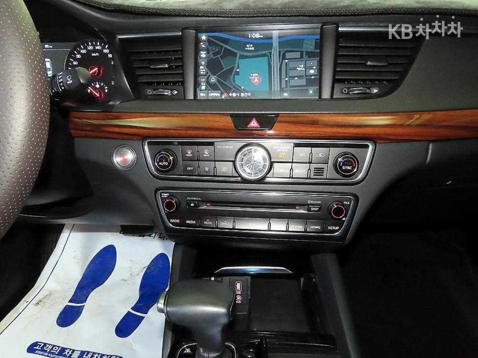 2017 - kia k7