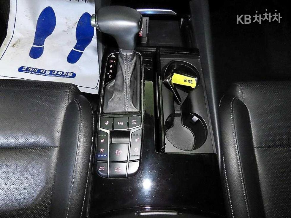 2017 - kia k7