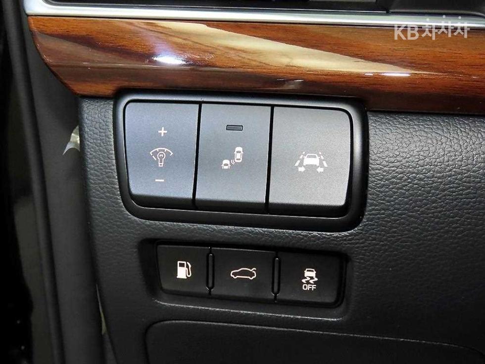 2017 - kia k7