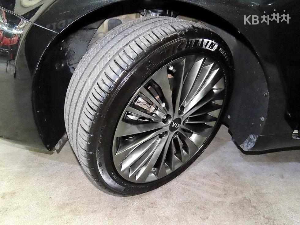 2017 - kia k7