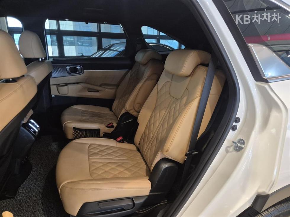 2023 - kia sorento