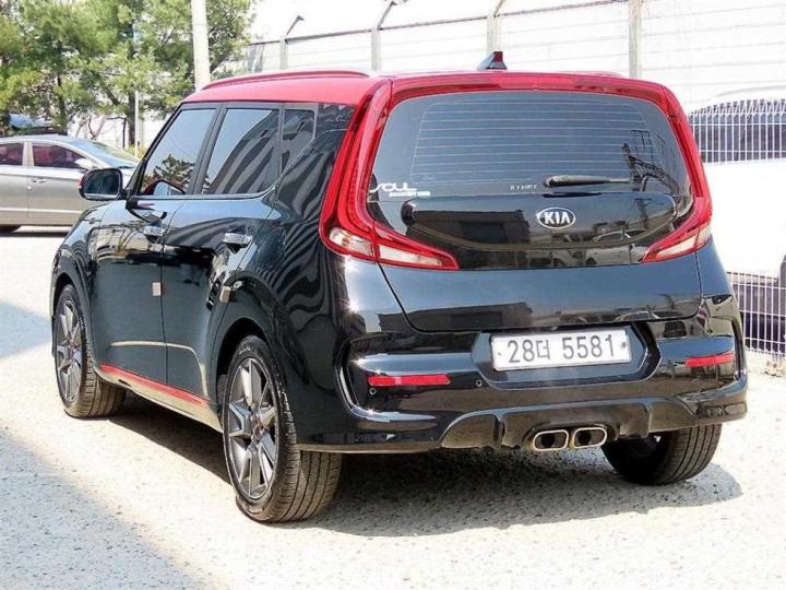 Kia Soul Booster 1.6 T-GDI Noblesse Special 4