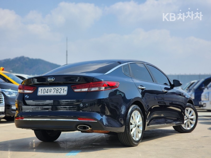 2018 - kia k5