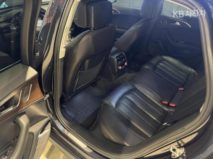 Audi A6 NEW 35 TDI Premium C7 7