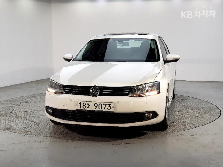 Volkswagen Jetta New 2.0 TDI 11 year ~ now 3