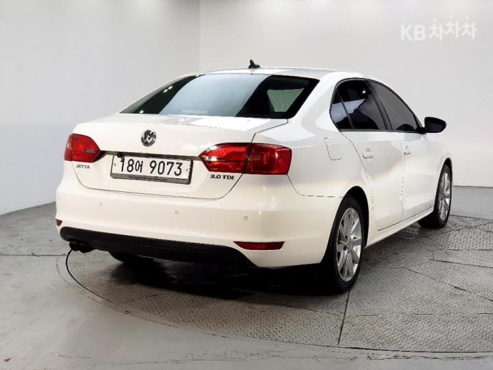 Volkswagen Jetta New 2.0 TDI 11 year ~ now 5