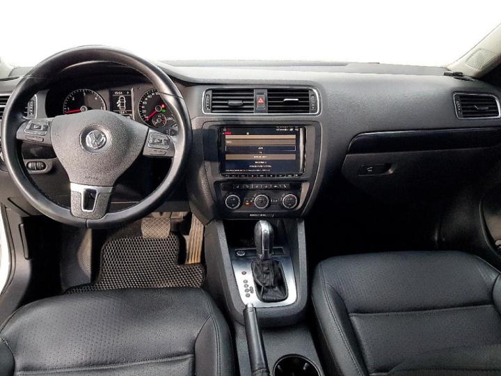 Volkswagen Jetta New 2.0 TDI 11 year ~ now 6