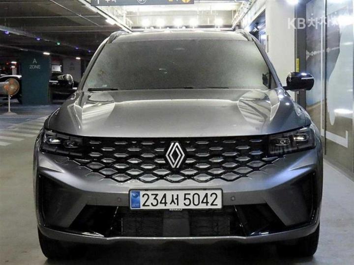 Renault Koleos E-Tech Hybrid Iconic 3