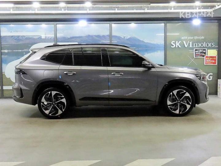 Renault Koleos E-Tech Hybrid Iconic 4