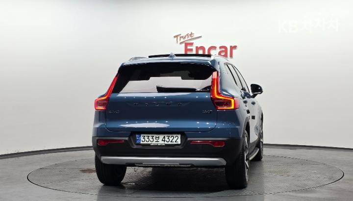 Volvo XC40 B4 AWD Ultimate Bright 4