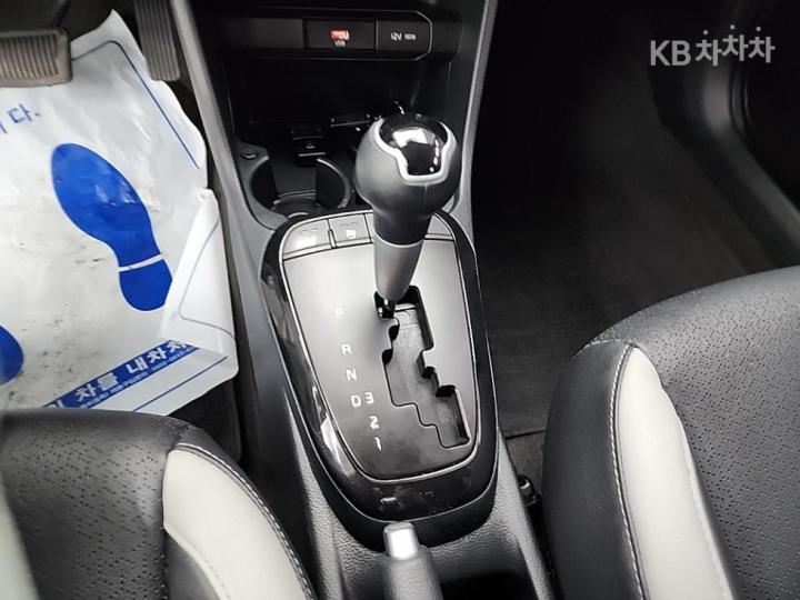 Kia Morning Urban JA 1.0 Gasoline Signature 9