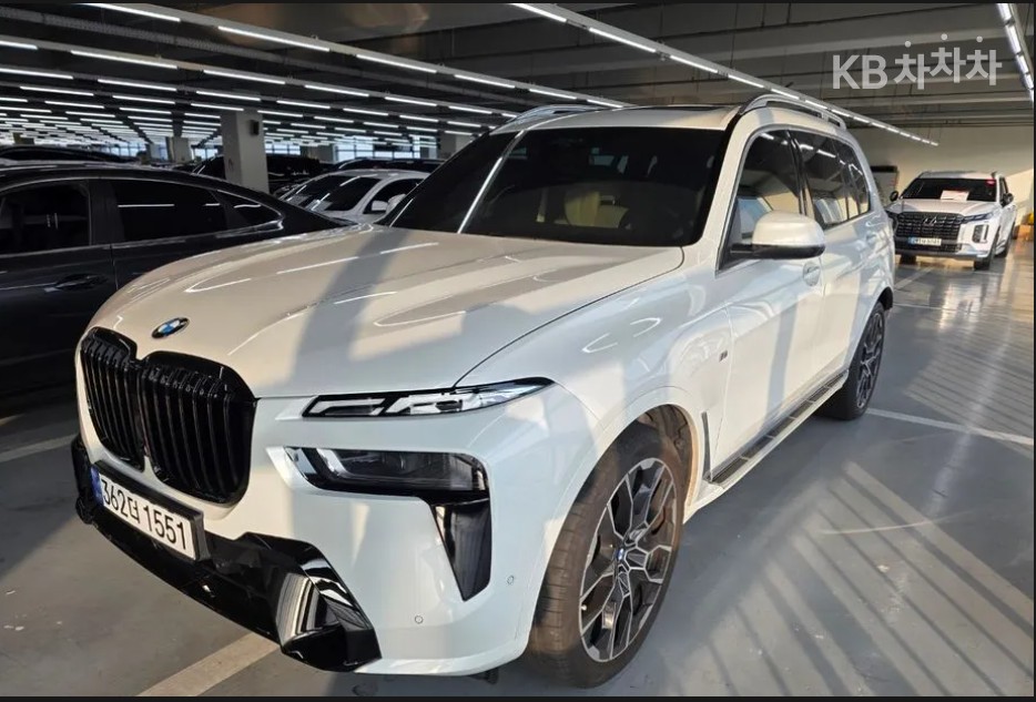 BMW X7 — miniaturë 2