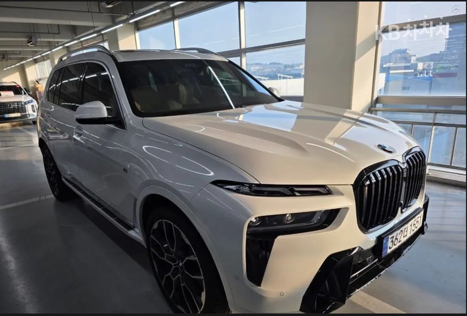 BMW X7 — miniaturë 3