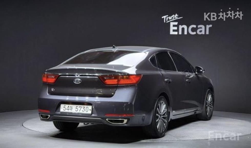 2017 - kia k7