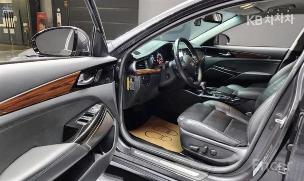 2017 - kia k7