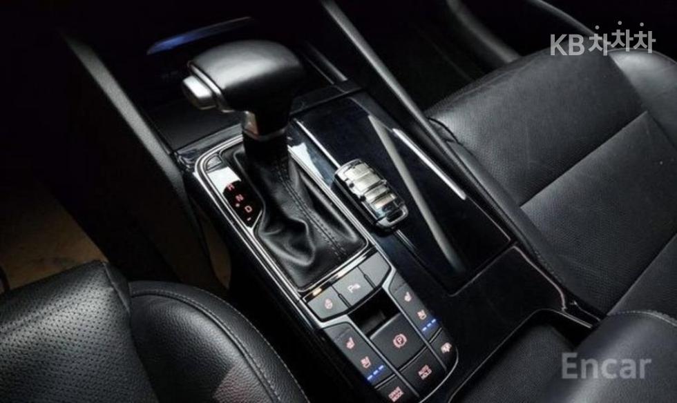 2017 - kia k7