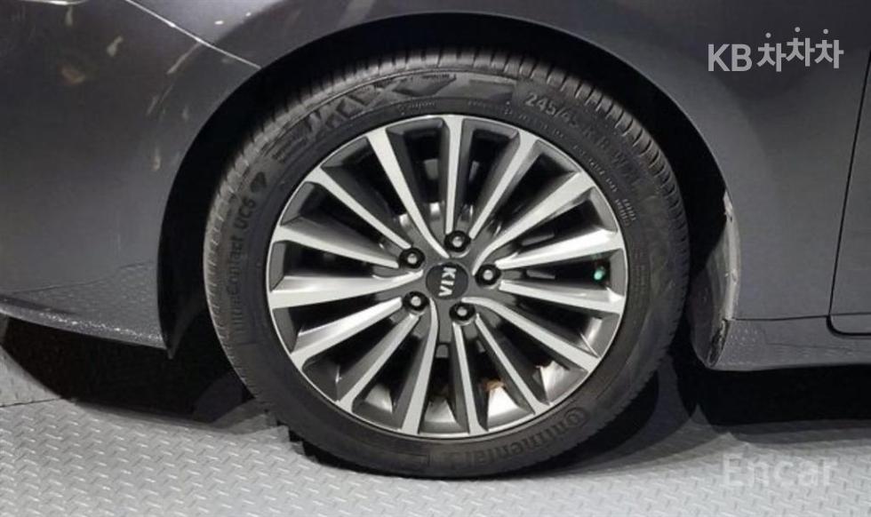 2017 - kia k7