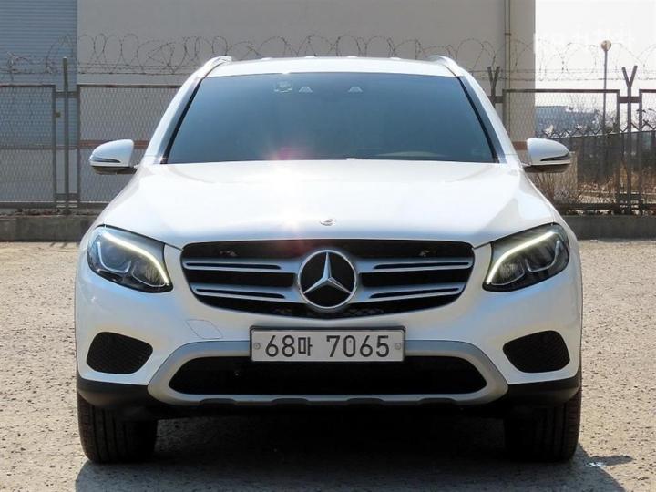 Mercedes-Benz GLC-Class X253 350e 4Matic Base Type