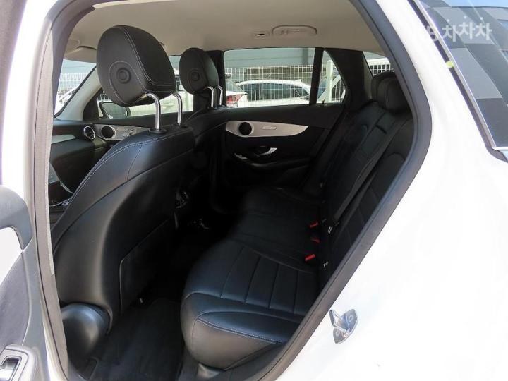 Mercedes-Benz GLC-Class X253 350e 4Matic Base Type 7