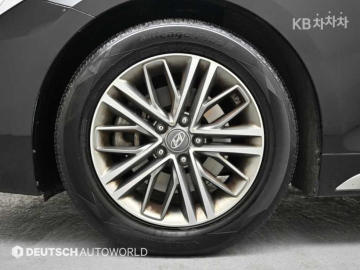 Hyundai Grandeur IG 2.4 Premium Base Type 6