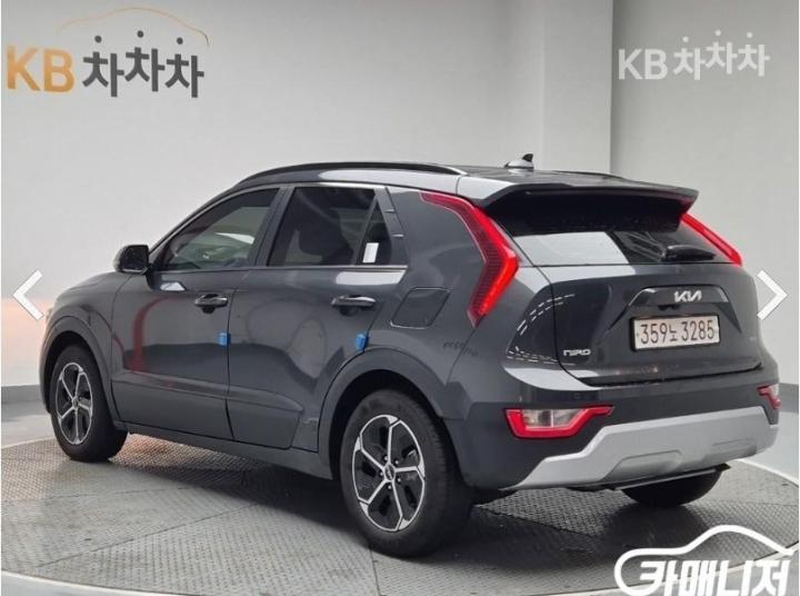 Kia Niro The 1.6 HEV Prestige 4