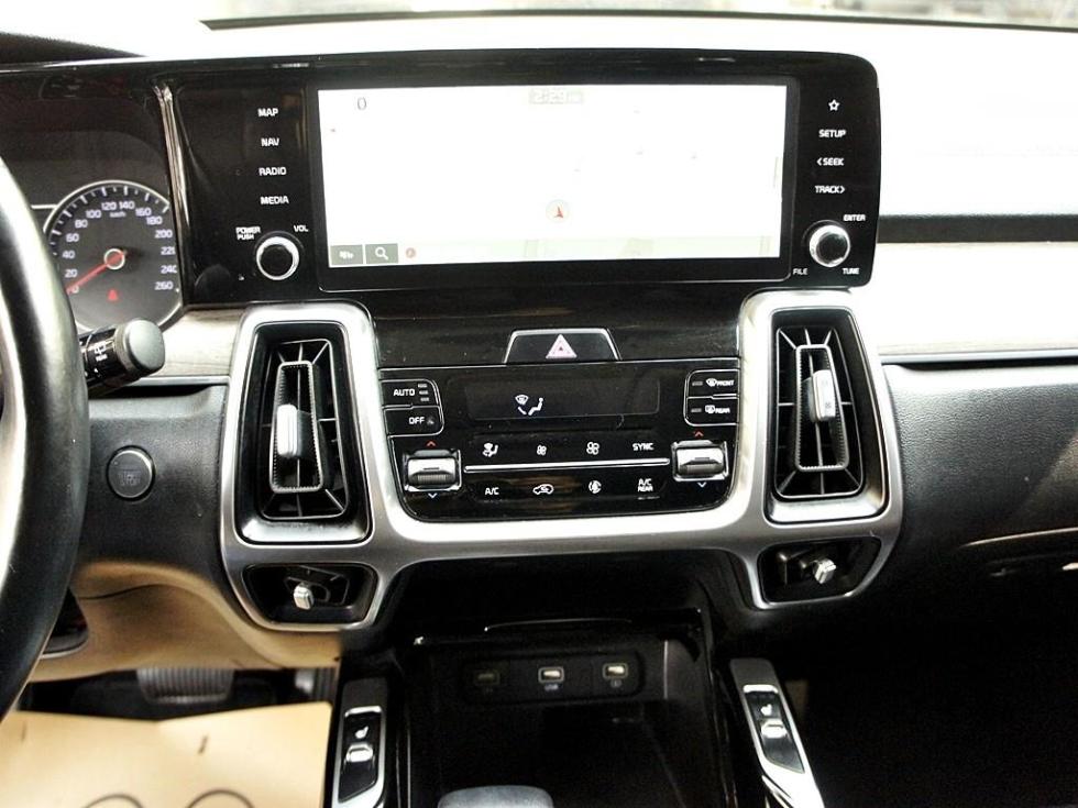 2021 - kia sorento
