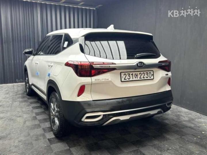 Kia Seltos 1.6 Gasoline Turbo 2WD Prestige — фото 2