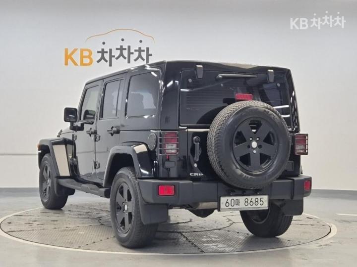 Jeep Wrangler 2.8 Black Edition JK 3