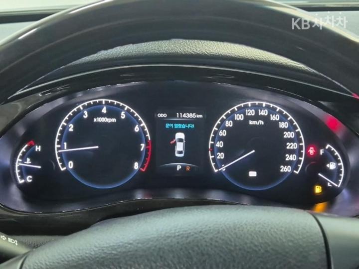 Hyundai Genesis BH330 LUXURY Base Type 7