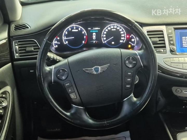 Hyundai Genesis BH330 LUXURY Base Type 10