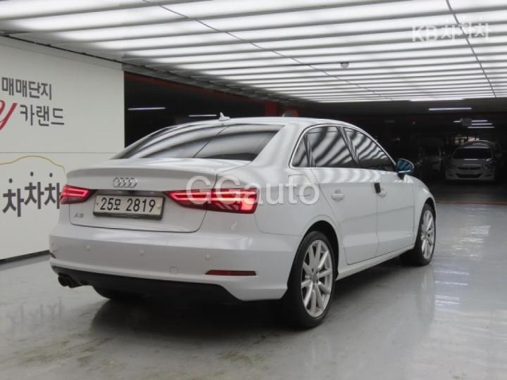 Audi A3 NEW 35 TFSI Dynamic 8V 5