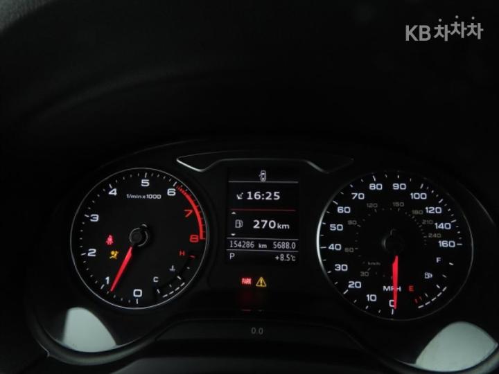 Audi A3 NEW 35 TFSI Dynamic 8V 10