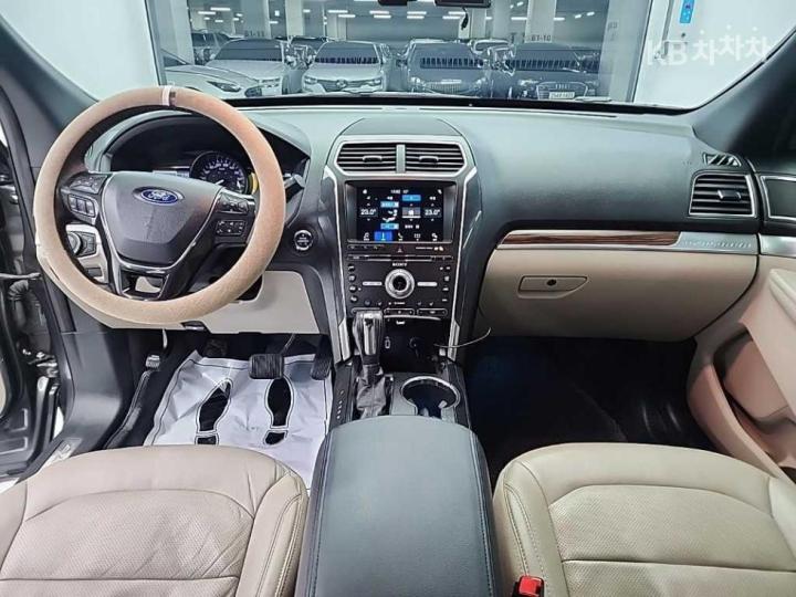 Ford Explorer New 2.3 EcoBoost 4WD Limited 8