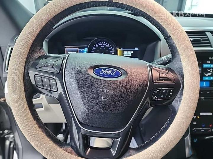 Ford Explorer New 2.3 EcoBoost 4WD Limited 10