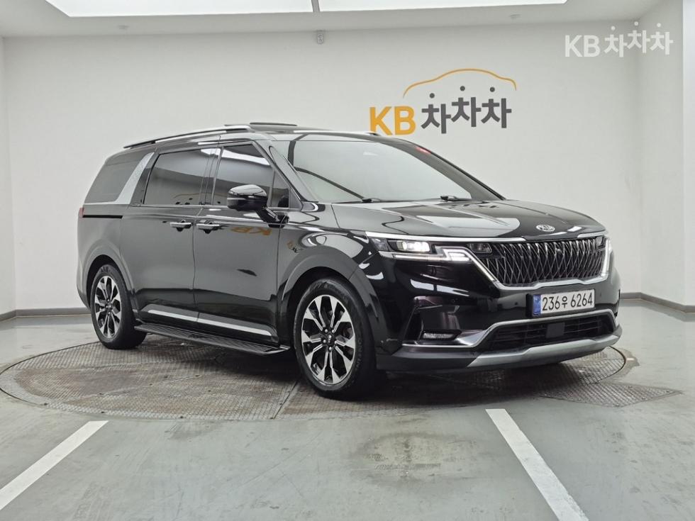 2021 - kia carnival