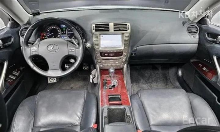 Lexus IS 250 Premium XE20 2005-2013 6