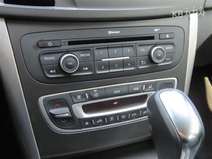 Renault SM5 Nova Classic 8