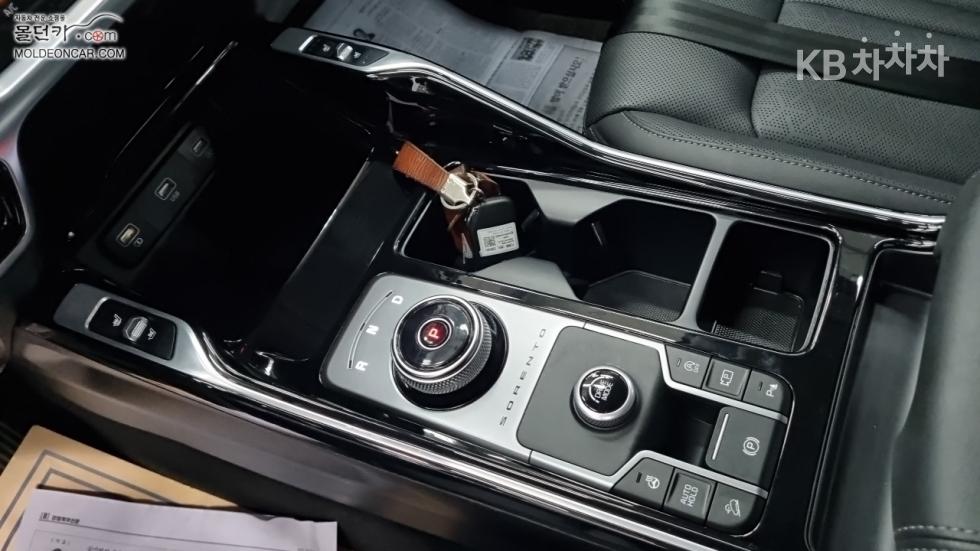 2021 - kia sorento
