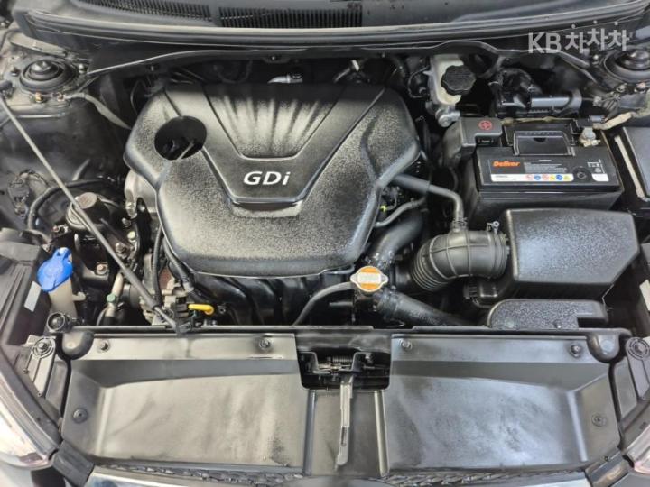 Hyundai Veloster Extreme 6