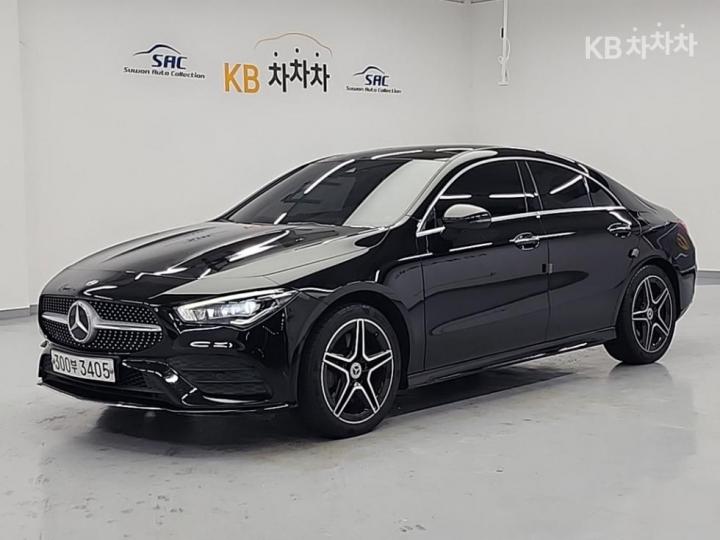 Mercedes-Benz CLA-Class CLA250 4Matic AMG Line