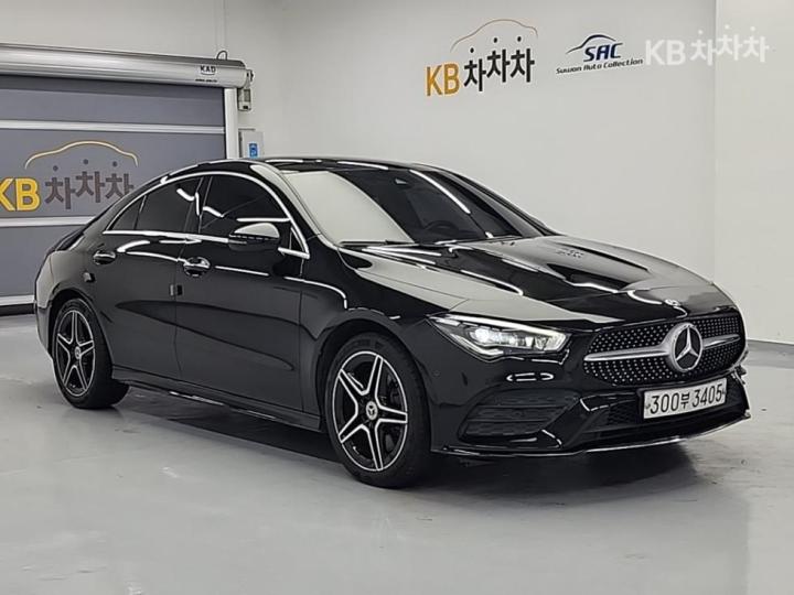 Mercedes-Benz CLA-Class CLA250 4Matic AMG Line 5