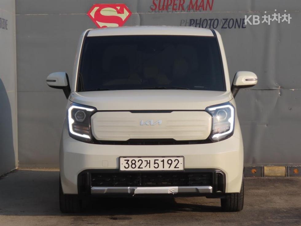 2023 - kia kia