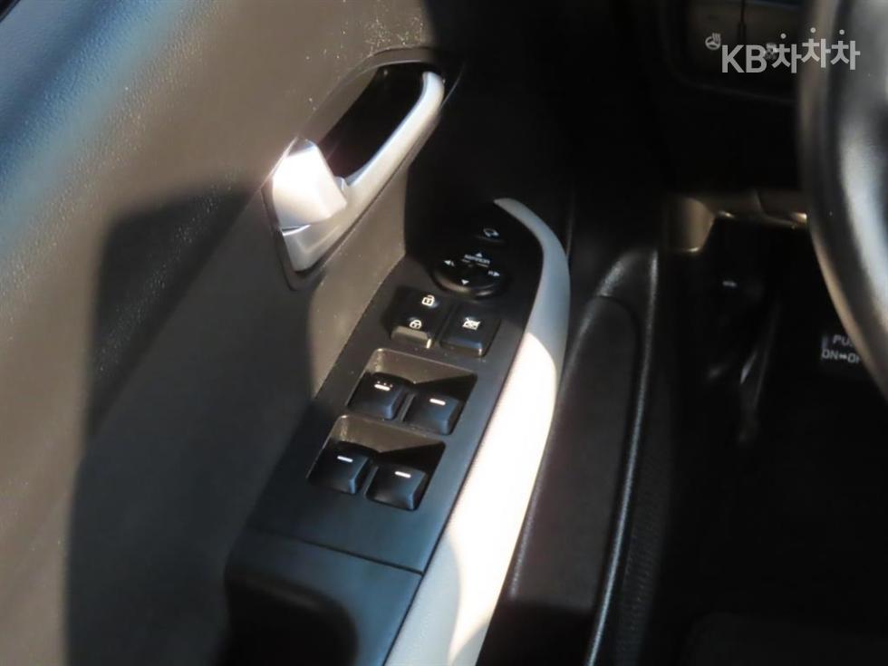2023 - kia kia